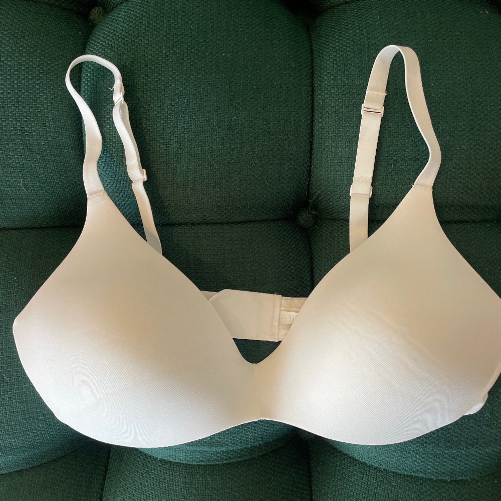 Skims T-shirt bra